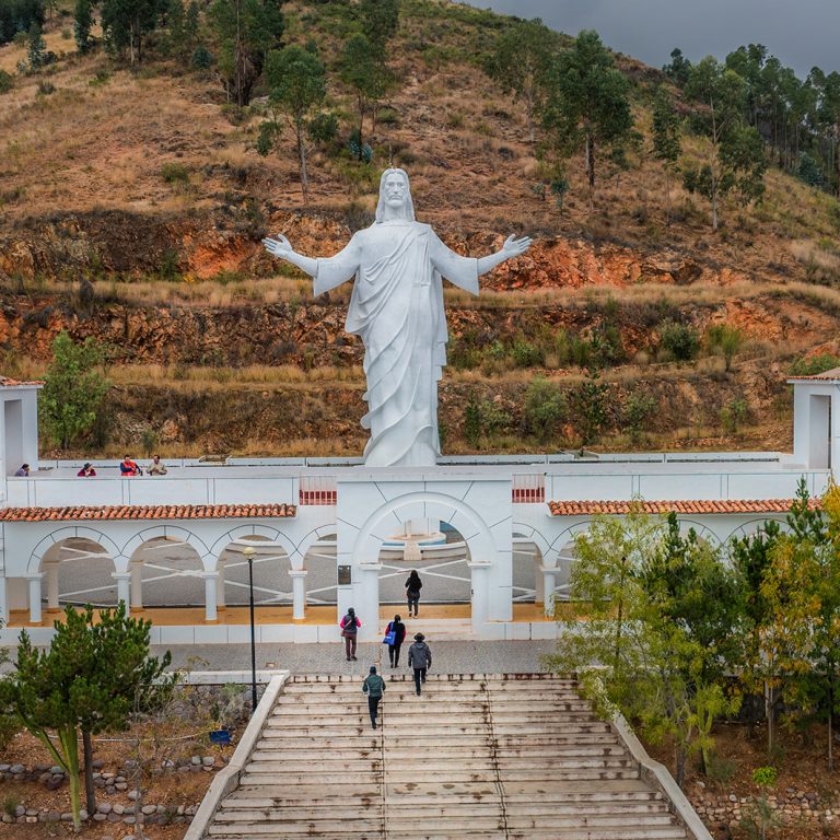 cristo blanco de huanta
